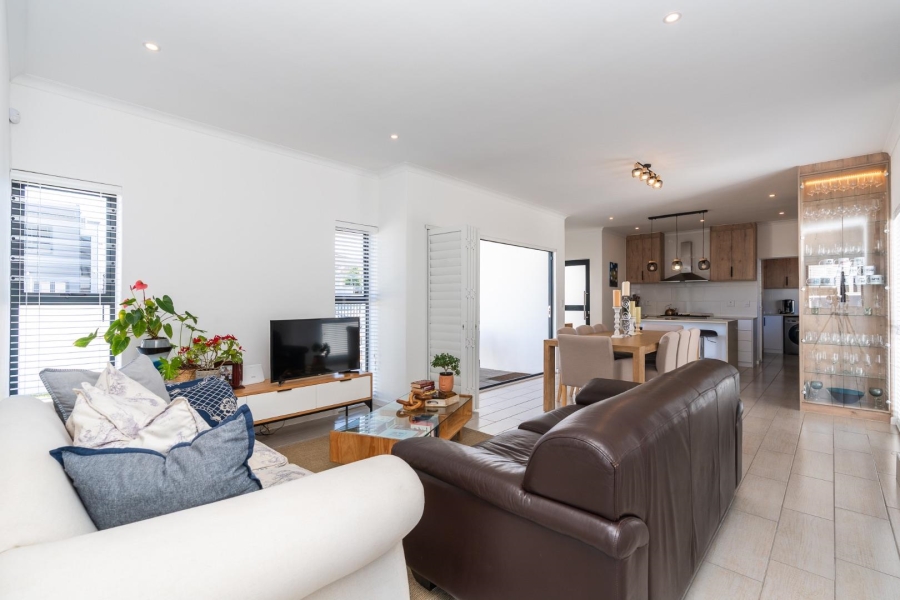 4 Bedroom Property for Sale in Sandown Western Cape